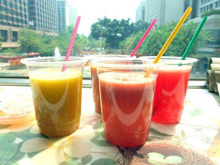 Fresh fruit juices are beneficial to itchy scalp